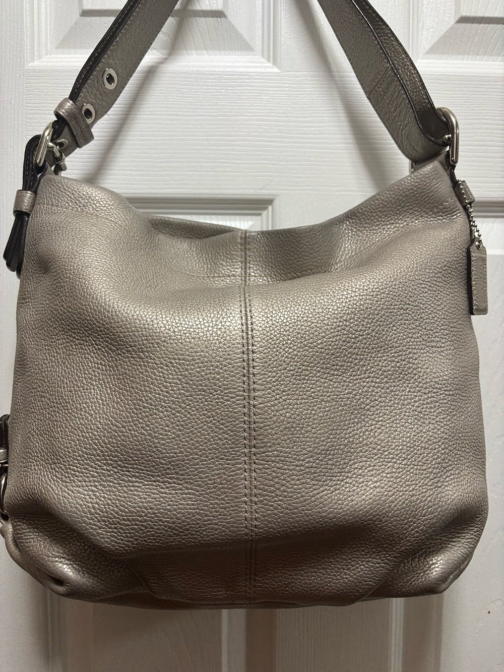 Coach C1120-F15064 24CM Convertible
Metallic Silver Pebbled Leather Hobo in GUC - Picture 2 of 16